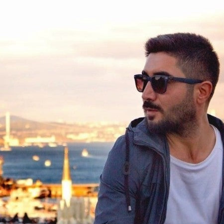 <em>Şevket A.</em>