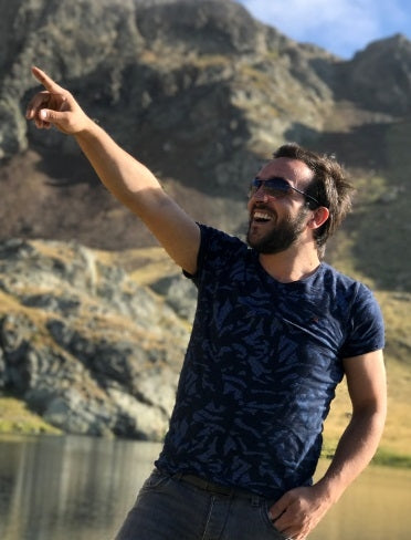 <em>Hakan K.</em>